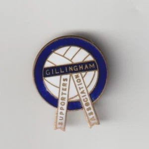 GILLINGHAM F.C. Supporters Club, 70's Enamel Badge FREE POST UK - Picture 1 of 1