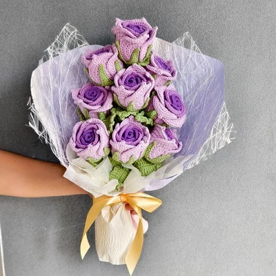 Ramo de rosas de ganchillo regalo para ella | Rosas de flores hechas a mano para siempre para novia Foto 1 de 4