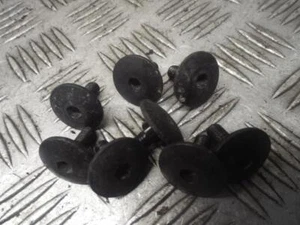 Suzuki GSXR750 GSXR 750 W 1992-1995 Engine Cylinder Head Cover Bolts 8x - Picture 1 of 4