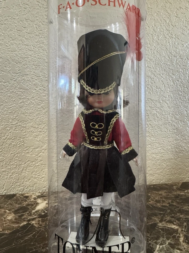 Tonner Betsy McCall FAO Schwarz Toy Soldier Doll NRFB