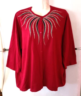 SUÉTER BOB MACKIE WEARABLE ARTE ROJO BORDADO ADORNADO CON BOTONES TALLA 1X Foto 1 de 4