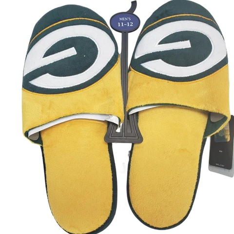 Green Bay Packers Men's FOCO Slippers Size 11-12 Cover