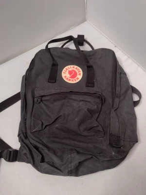 Mochila clásica negra Fjallraven Kanken viaje escolar llevar durante la noche P Foto 1 de 4