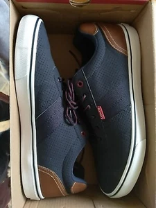 Levi’s sneakers men Size 9,5 - Picture 1 of 7