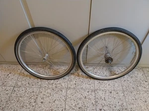 26 Zoll Laufräder Vorderrad & Hinterrad 3 Gang Nabe + Schläuche & Bereifungen - Bild 1 von 7