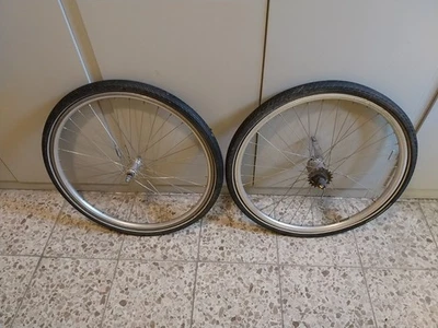 26 Zoll Laufräder Vorderrad & Hinterrad 3 Gang Nabe + Schläuche & Bereifungen - Bild 1 von 4