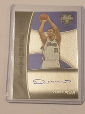 2016-17 Totally Certified Vlade Divac Sacramento Kings Autograph card #/100