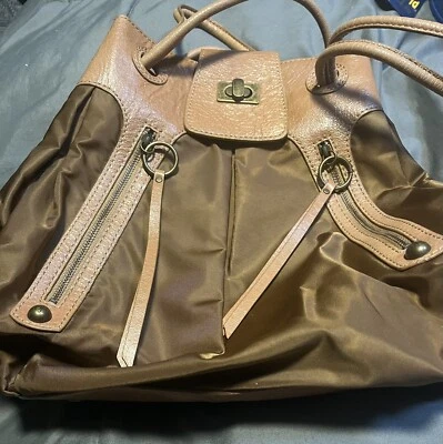 Bolso con Cordón Donald J Pliner Cuero Y Nylon Color Camel Foto 1 de 4