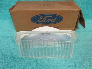 1976-77 MERCURY COMET LH PARKING LIGHT NOS FORD 1216 - Picture 1 of 5