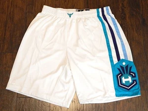 Pantalones Cortos de Baloncesto Adidas Emitidos por el Equipo Charlotte Hornets Blancos Nuevos XL +2" - Imagen 1 de 6