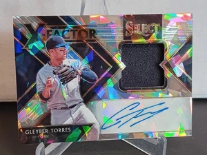 GLEYBER TORRES 2020 Panini Select Material Signatures 1/25 NY Yankees - Picture 1 of 8