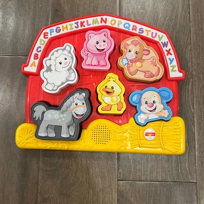 Fisher-Price Ríe y Aprende Animales de Granja Rompecabezas y Juguete Clasificador para Niños Pequeños - Musical Foto 1 de 3