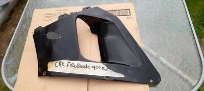 Honda CBR900RR Fireblade Left mid side fairing panel  - Image 1 of 2