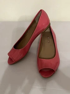 Talbots Women’s  Size 7.5 B Coral Pink Patent Leather Open Toe Dress Shoes - Picture 1 of 10
