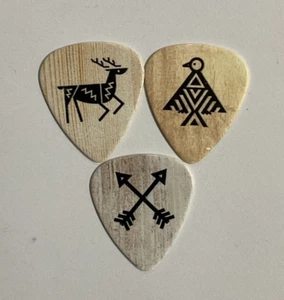 Johnny Depp Hollywood Vampire Tattoo 3er-Pack Tour Gitarren-Plektrum - Bild 1 von 2