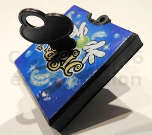 KEY THRU COIN MAGIC 10p POCKET PENETRATION PHANTOM TRICK PENETRATE MONEY BOX NEW - Picture 1 of 3