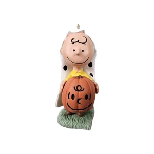 Hallmark Halloween Christmas Ornament Peanuts Gang Charlie Brown O’Lantern 2012 - Picture 1 of 6