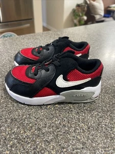 Nike Air Max Excee TD Black Red White 2021 Size 8C Kids Shoes Gently Worn - Picture 1 of 8