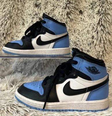 Air Jordan 1 Retro OG Puntera Alta UNC 12c Baloncesto Universidad Azul Foto 1 de 4