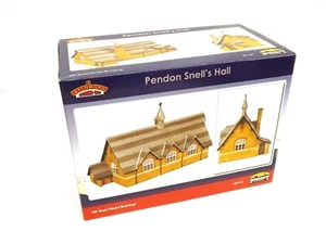 Bachmann Scenecraft 44-161 Pendon Snell's Hall (OO Gauge) New - Picture 1 of 1