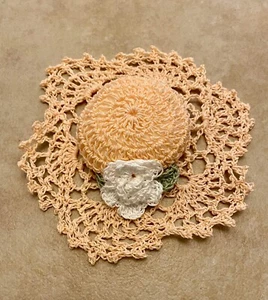 Vintage Hand Crocheted Peach Sun Hat Pin Cushion - Picture 1 of 3