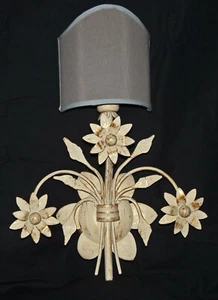 Lampada da parete shabby avorio applique con 1 luce ferro e ventolina art.228 - Imagen 1 de 4
