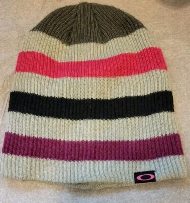 Gorro holgado de varias rayas Oakley para mujer Foto 1 de 4