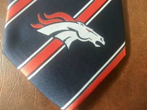 NEW Denver BRONCOS NECKTIE Licensed NFL Football Woven Stripe Men's Tie Cover
