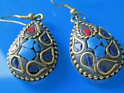 Orecchini in lapislazzuli, corallo e calcedonio in argento e bronzo - Immagine 1 di 4