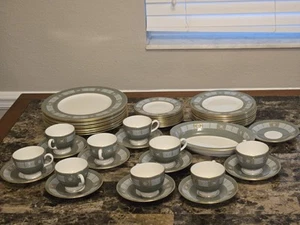 Juego de 50 piezas Wedgwood Asia verde - Imagen 1 de 16