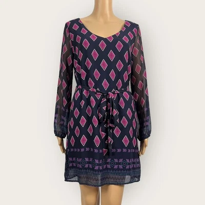 Vestido informal Pink Owl MEDIANO azul marino rosa estampado de diamantes con cinturón forrado transparente Foto 1 de 4