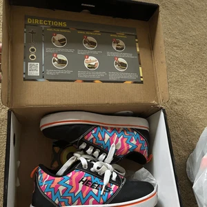 Heelys Pro 20 Prints Size Youth 3 Wheeled Shoes - Picture 1 of 12