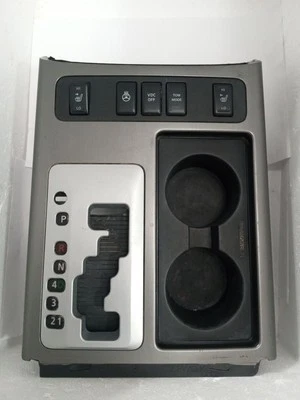 2008-2015 Nissan Armada Titan QX56 Gear Shifter Bezel Trim CupHolder Silver Gray Foto 1 de 4