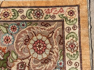 HEREKE  100% SILK W/ SILVER THREADS INLAY.  Size : 3' 4" x 5' 2"  Circa : 1960 - Picture 1 of 10
