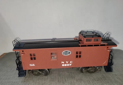LIONEL 6907 NEW YORK CENTRAL NYC LIGHTED  CABOOSE-New Open Box - Image 1 of 4