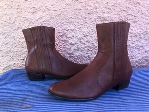 DJANGO & JULIETTE BROWN LEATHER ZIP UP STRETCH ANKLE BOOTS -SZ 41/10 AS NEW - Picture 1 of 7