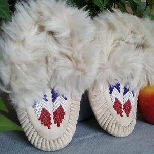 Antique Native American Fur Lined Beaded Children’s Shoes Moccasins - Picture 1 of 13