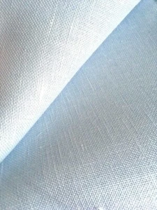 Lino azul pálido Cashel 28 unidades Zweigart tejido uniforme tela varias opciones de tamaño - Imagen 1 de 1