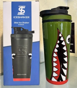 Ice Shaker Bottle Green 26oz Washable Leak Proof Insulated 30 Hours Cold 12 Hot - Picture 1 of 6
