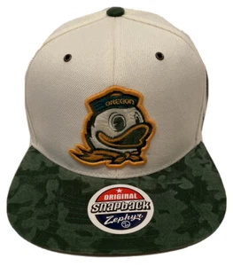 Zephyr NCAA Oregon Ducks RARE "Cache" Flat Bill Snapback Hat BRAND NWT - Picture 1 of 5