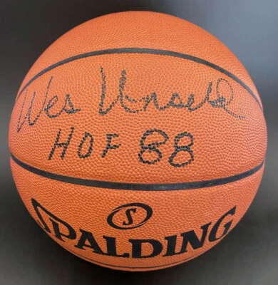 Wes Unseld SIGNED Offic Basketball HOF 90 Washington Bullets PSA/DNA AUTOGRAPHED - Image 1 of 3