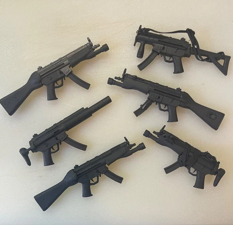1/6 scale MP-5 machine pistols various types detailed including MP-PDW MPSSD etc Cover