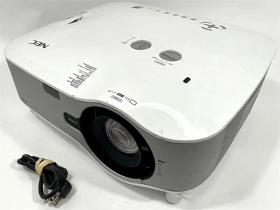 NEC NP3150 1280x800 4000 Lumens LCD Projector 20 Lamp Hours - Cracked Case - Image 1 of 4