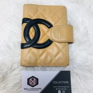 CHANEL CC LOGO CAMBON GESTEPPT AGENDA PM HOLOGRAMM - Bild 1 von 13