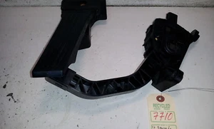 2012 Hyundai Santa Fe Accelerator Gas Pedal OEM 32700-4Z000 #7710 - Picture 1 of 8