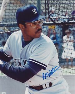 Bob Watson Autographed Signed 8x10 Photo - MLB NY Yankees Astros Braves - w/COA