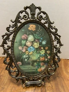 Vintage 50er italienischer GERAHMTER BLUMENDRUCK verziert 13"x10" Metallguss oval & konvex - Bild 1 von 9