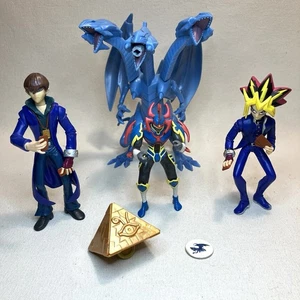 Yu-Gi-Oh! de colección Lote de 4 figuras de acción 1996 más rompecabezas cubo triángulo - Imagen 1 de 10