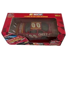 Larry Pearson 1999 Cheez-It Nascar 1/24 Diecast Racing Champions  - Image 1 of 4