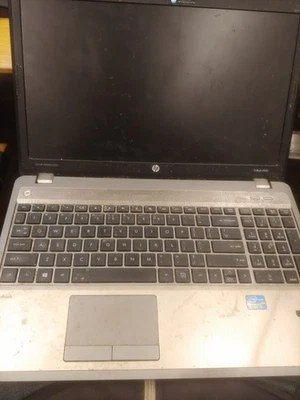 Laptop HP Probook 4540s 8 GB DDR3 Intel Dual Core 2,4 GHz 500 GB HDD - LCD agrietada Foto 1 de 4